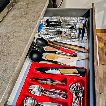 Karmen Old Town With Private Parking *