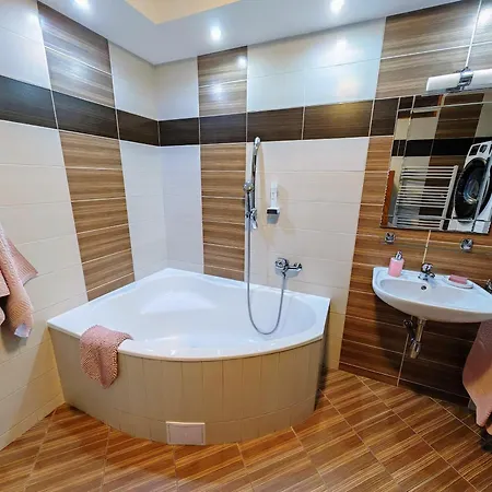 Apartament Karmen Old Town With Private Parking Koszyce