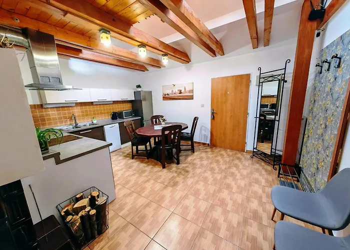 Karmen Old Town With Private Parking Daire Kösice