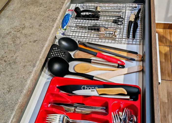 Karmen Old Town With Private Parking *