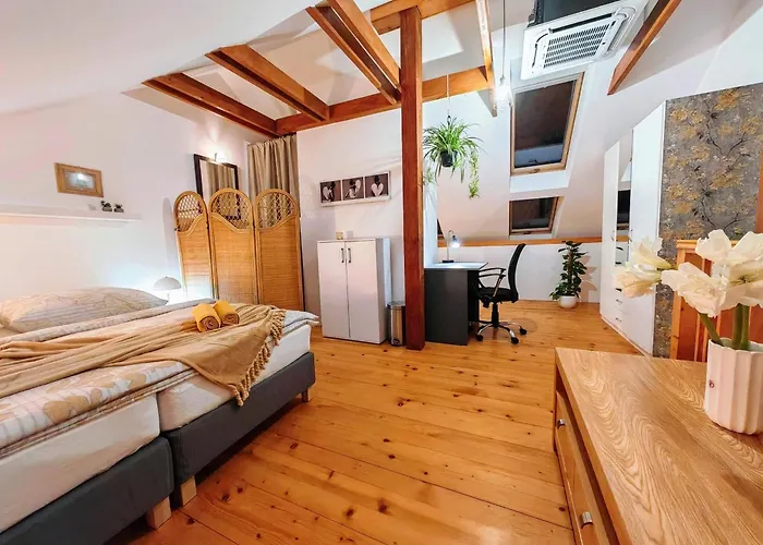 Karmen Old Town With Private Parking