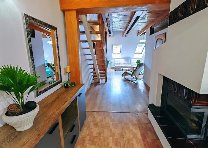 Karmen Old Town With Private Parking *